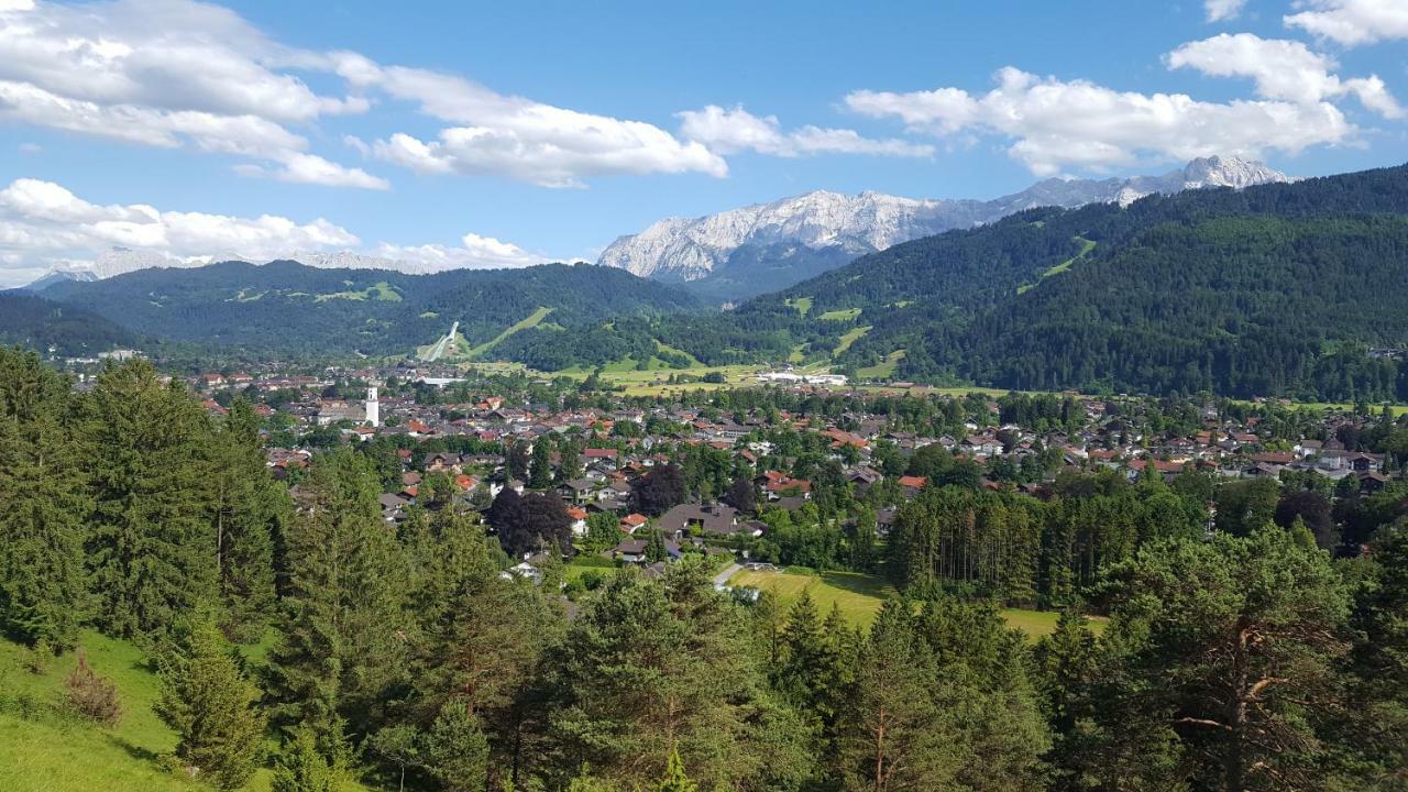 Gaestehaus Angela Garmisch-Partenkirchen Eksteriør billede